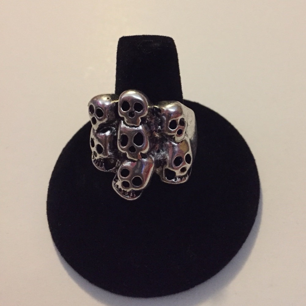 Rings - Picture 3 of 8